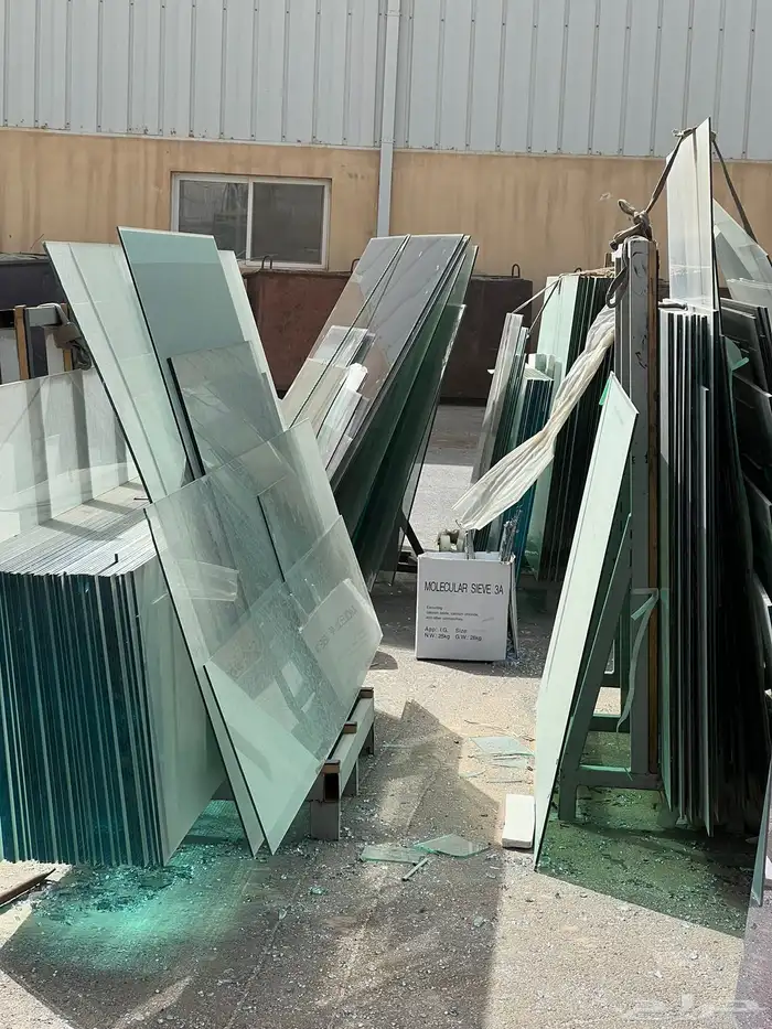 زجاج سكراب وزجاج صالح للقص والاستخدام 1