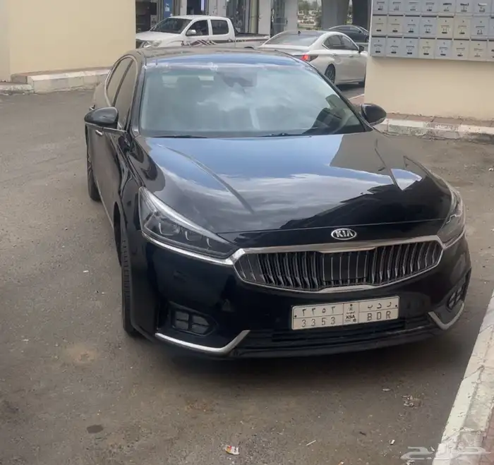 لوحه مميزه بأسم بدر للبيع للسيارات الرياضية 1