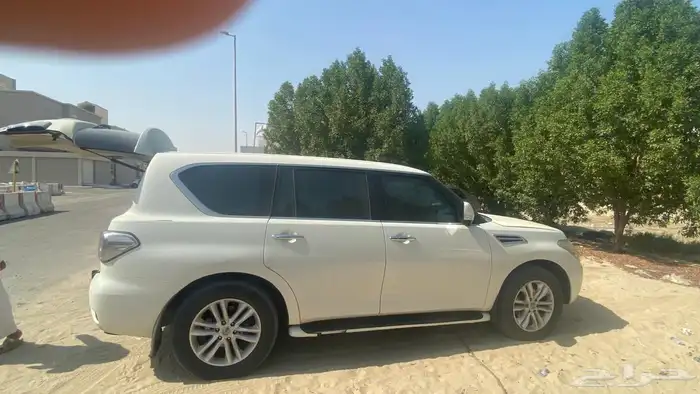 نيسان بلاتينيوم موديل 2010 للبيع تشليح 10