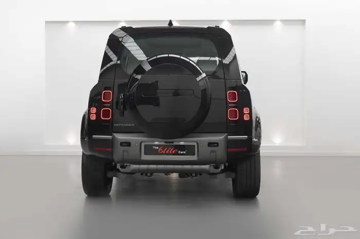 2025 Defender HSE X-Dynamic اعلى المواصفات جديد اصفار 4