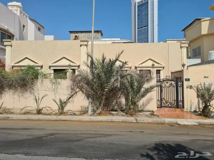 فيلا للبيع في مدينة الخبر حي الحزام الأخضر 0