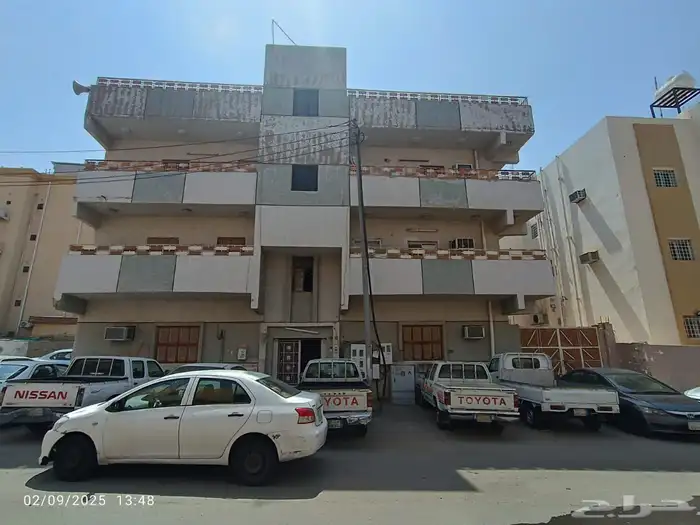 للبيع عمارة حي التنعيم ست شقق سبع عددات كهرباء 0