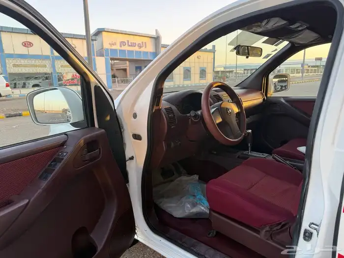 نيسان نافارا 2015 11
