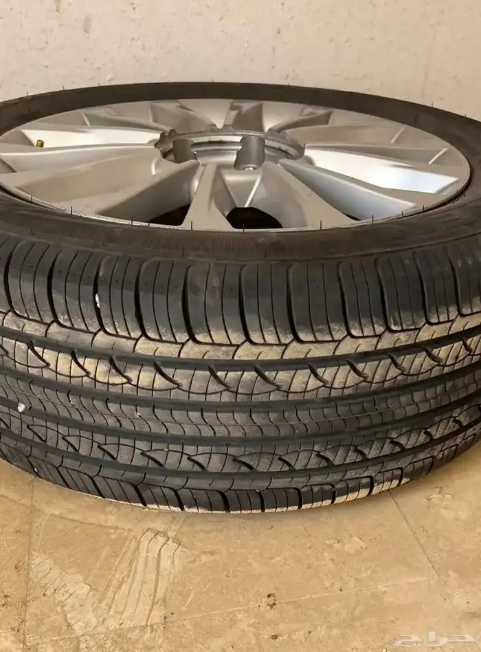 كفرات نكسن جديد 215 55 17 1