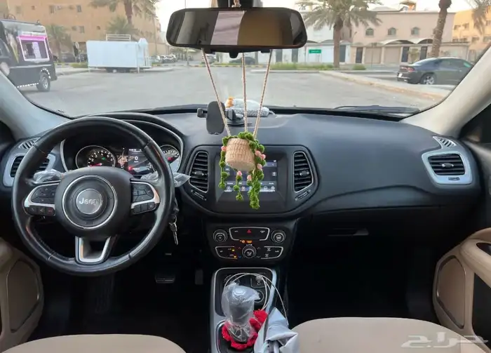 جيب كومباس 2021 للبيع ماشية 54 الف كيلو 56الف ريال 6