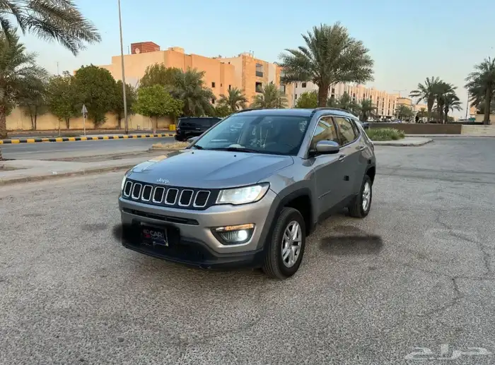 جيب كومباس 2021 للبيع ماشية 54 الف كيلو 56الف ريال 3