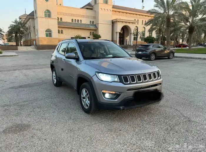 جيب كومباس 2021 للبيع ماشية 54 الف كيلو 56الف ريال 0