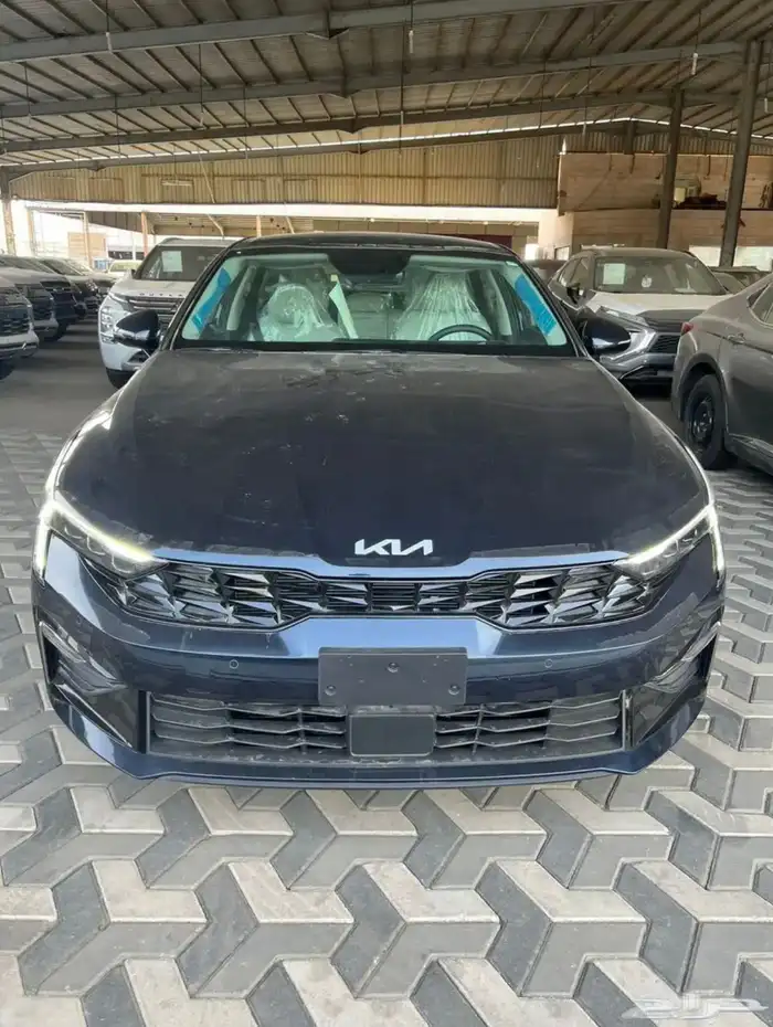 كيا K5 2026 نص فل بانورما جلد بالنقد والتقسيط 2