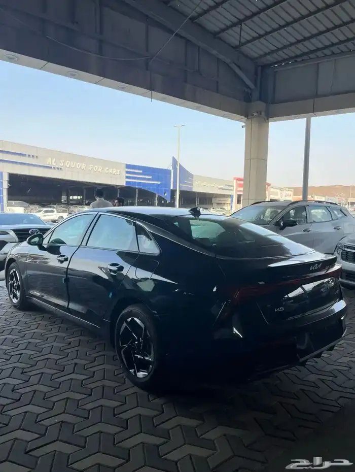 كيا K5 2026 نص فل بانورما جلد بالنقد والتقسيط 5