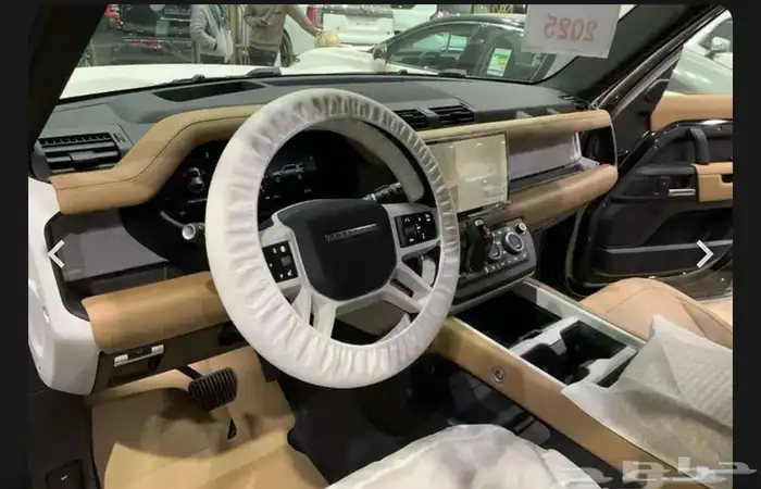 لاند روفر ديفندر 2025 HSE 11