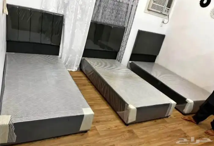 الأسرة والمراتب وطاولات الزينة وخزائن الملابس متوفرة 8