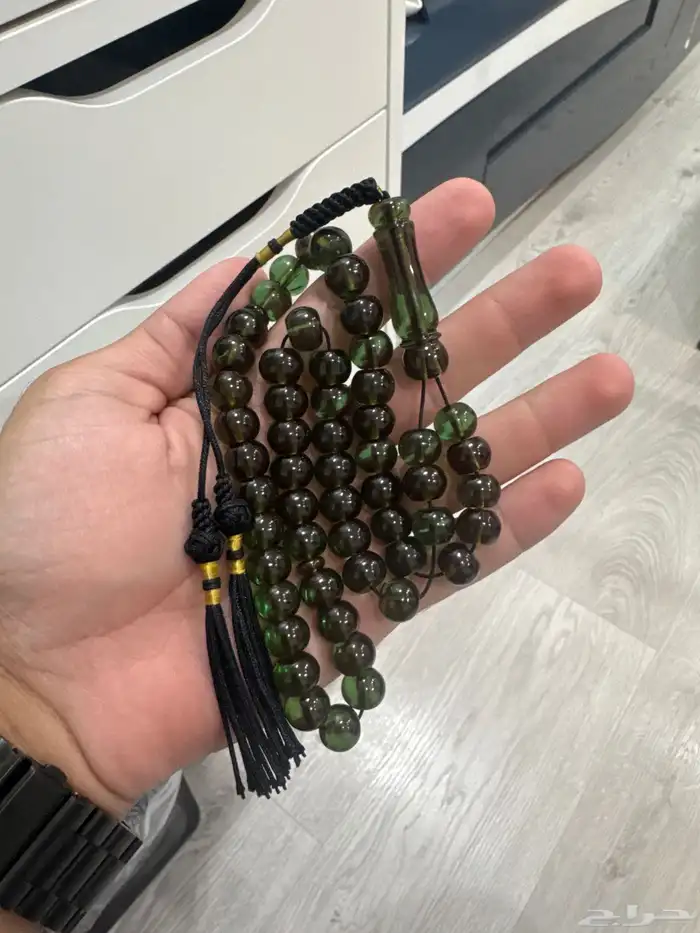 سبحة زعفرانية للبيع 0
