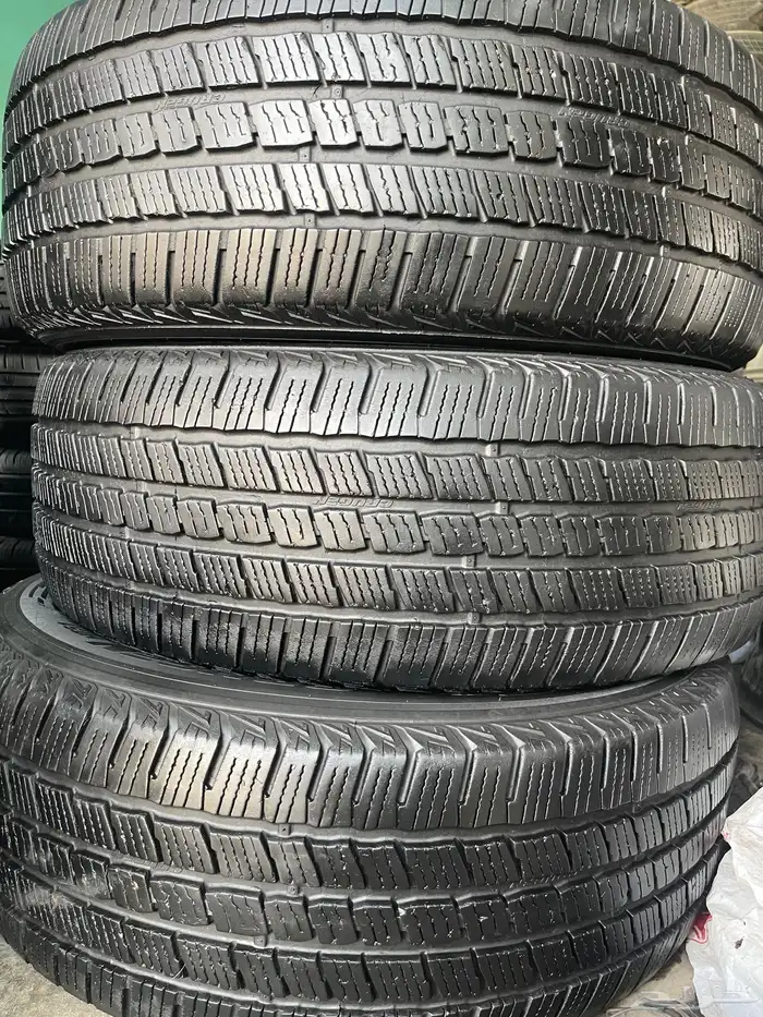 طقم كفرات كومهو تاريخ 24 و 18 اسبوع 265 65 18 4