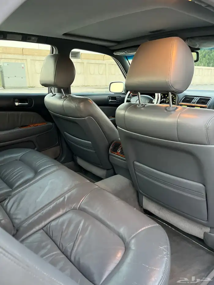 لكزس LS400 7