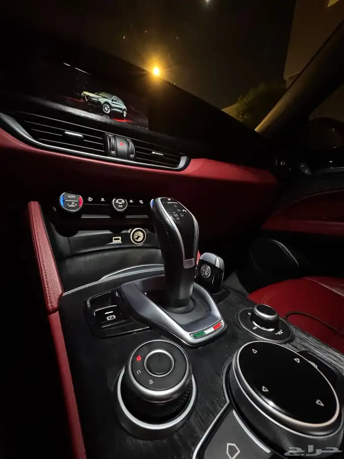 الفا روميو ستلفيو 2020 stelvio 14
