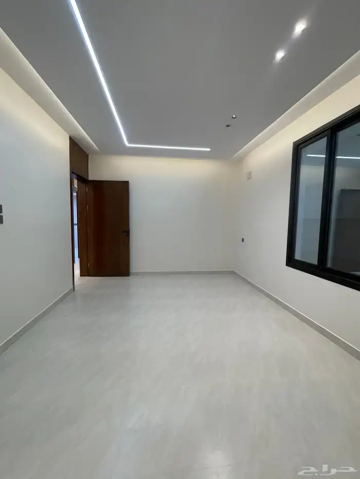 للبيع شقق ارضيه وعلويه تشطيب ممتاز باالمحاله حى الزهور 23