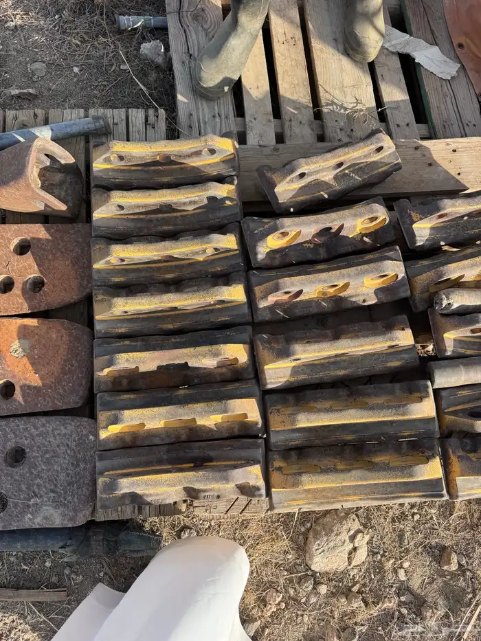 قطع غيار بلدوزر 155 0