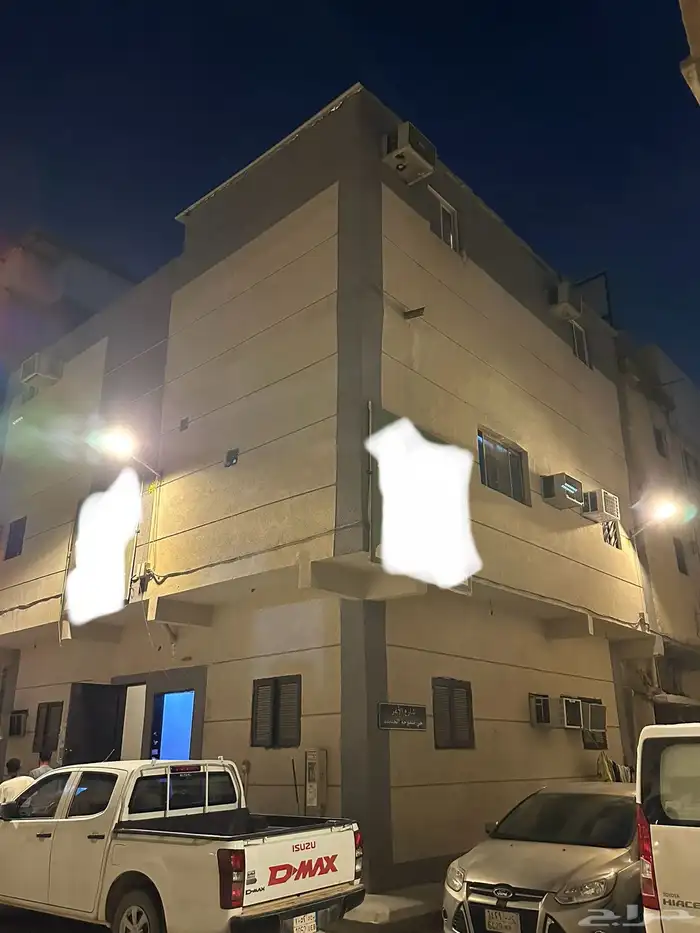 عماره زاويه منفوحه الجديده مرممه البيع 800 الف الدخل 76 الف 0