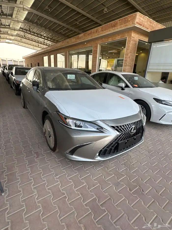 ليكزس Es350 سعودي 2025 كاش وتقسيط 2