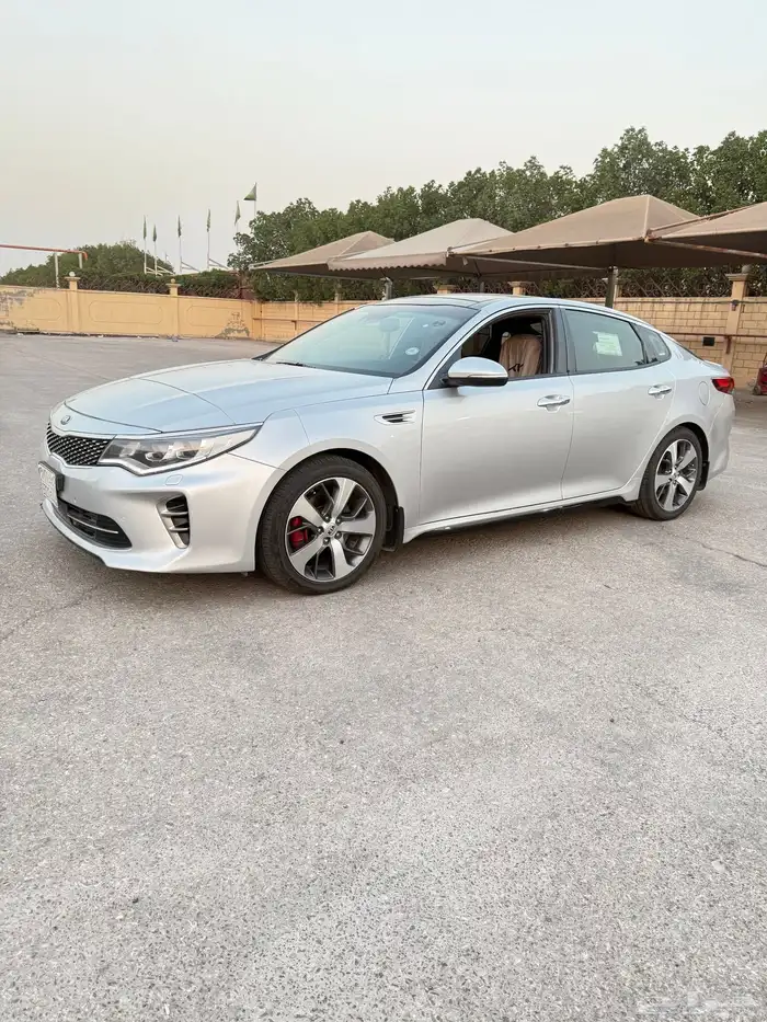 كيا أوبتيما GT2016 10
