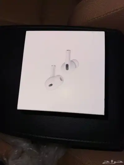 سماعات AirPods ( الجيل الثاني )  مع علبة شاحن Magsafe index