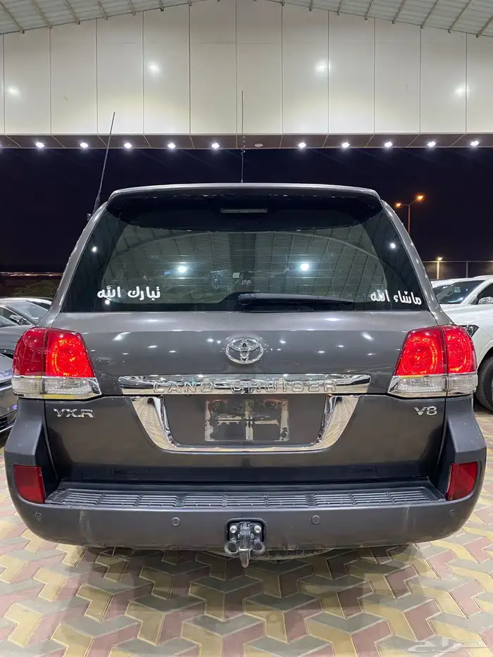 تويوتا لاندكروزر VXR المديل 2010 العدد 373 الف 17