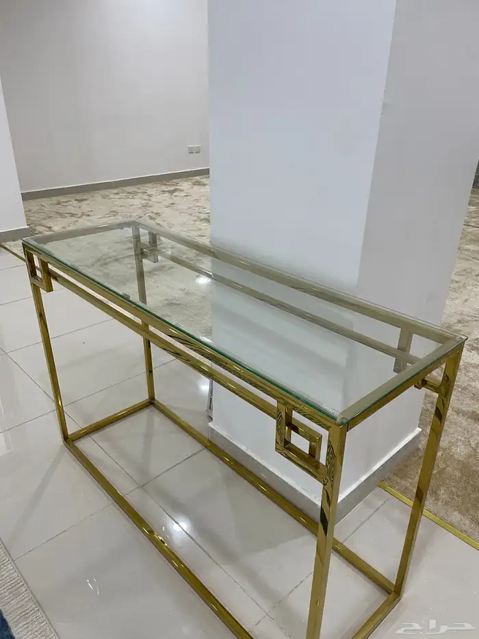 كونسول ستيل ذهبي ومكتب اسود 0