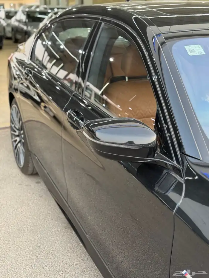 بي ام دبليو li750 موديل 2018 6