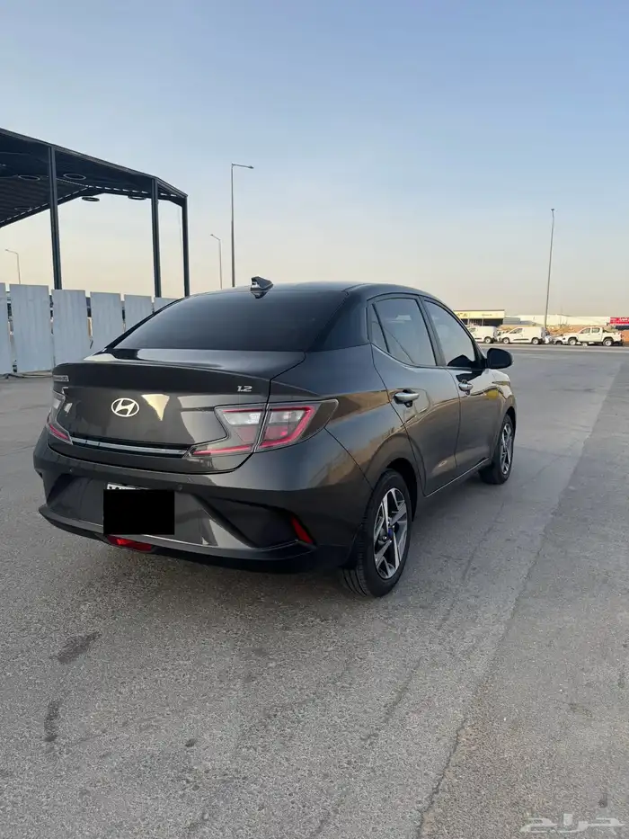 هيونداي 2024 i10 فل كامل 3