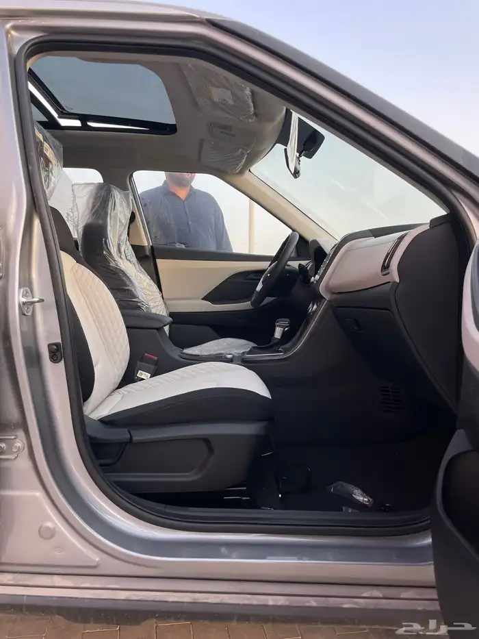 هونداي كريتا2025 كمفورت فتحه سقف بانوراما خليجي(بنزين)1.5L 20