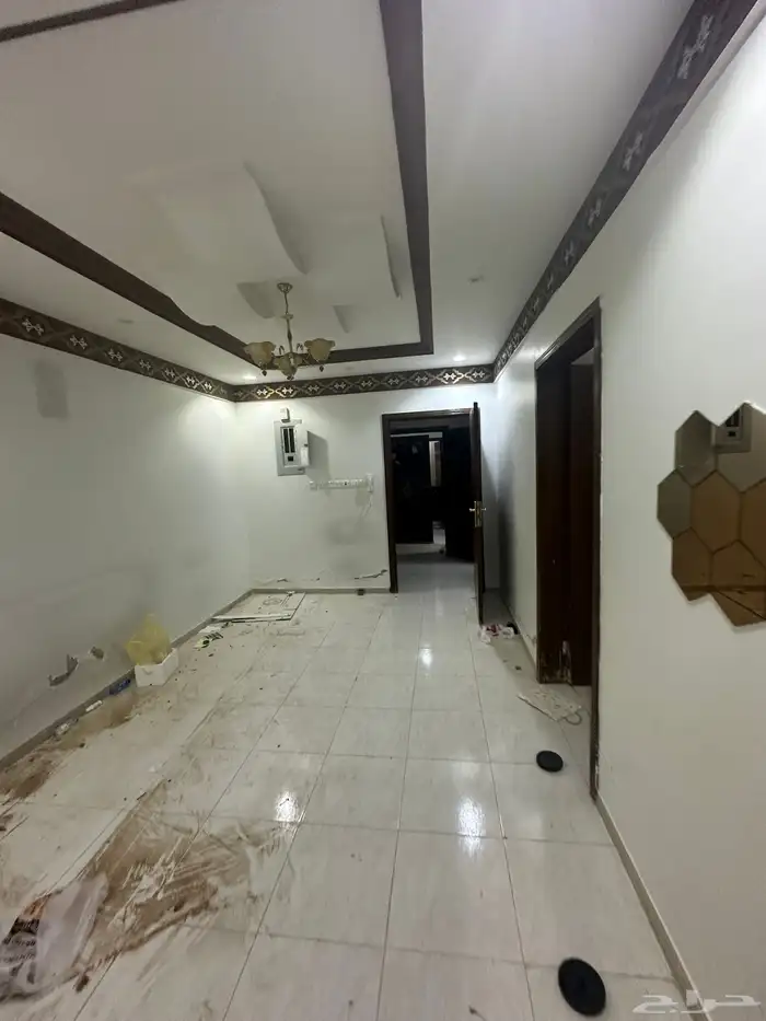 للايجار شقه اربع غرف اليرموك خلف الاتصالات 35 الف 3