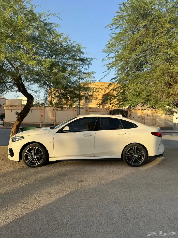 بي ام دبليو i218 فل كامل 1