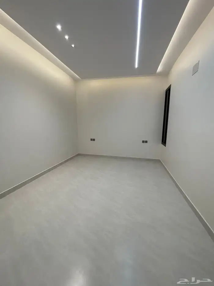 للبيع شقق ارضيه وعلويه تشطيب ممتاز باالمحاله حى الزهور 30