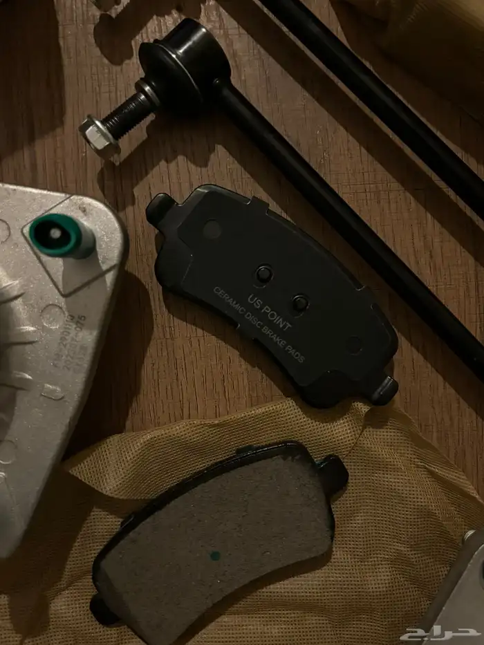 قطع غيار جيتور T2 فحمات - كراسي مساعد - مسامير توازن 1