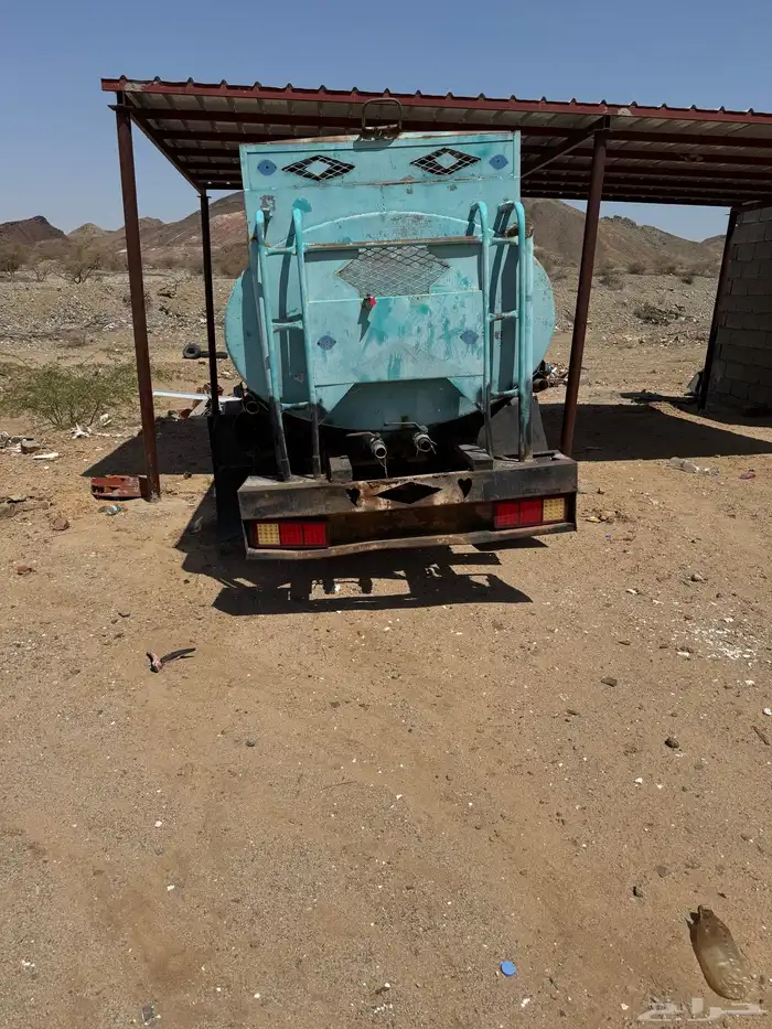 للبيع دينه ايسوزو موديل 97 نظيفه على شرط 5