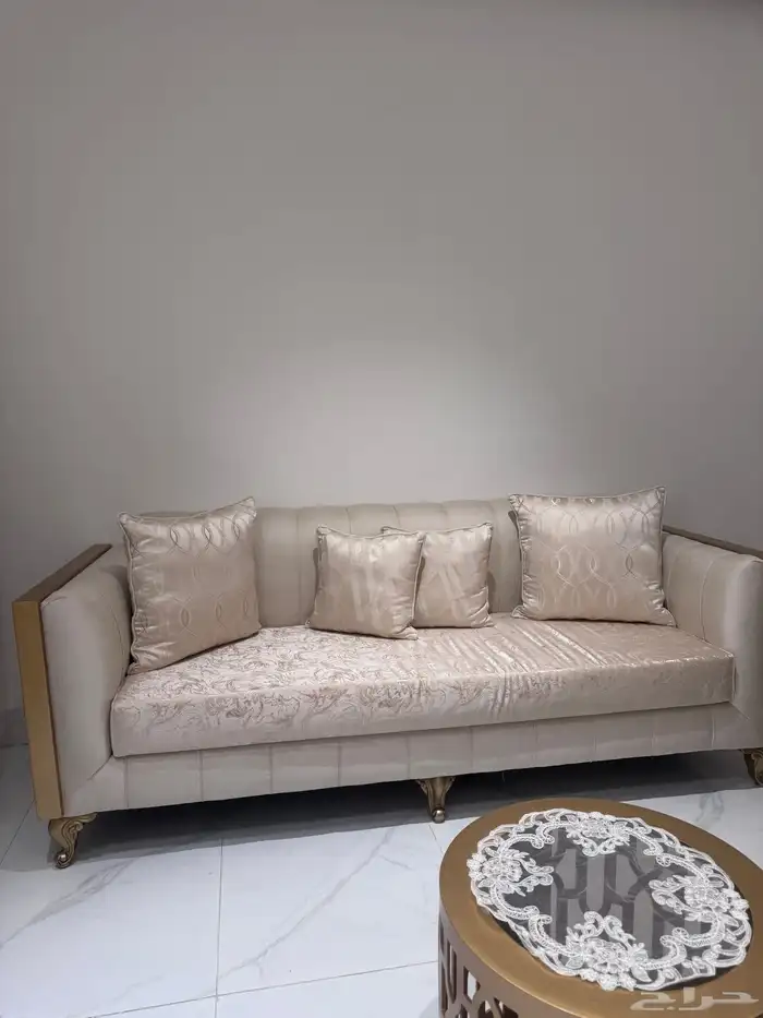 كنب مجلس جديد 5 قطع مع 3 طاولات 4