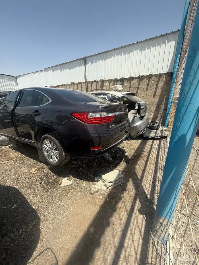 قطع غيار لكزس ES 350 2015 11