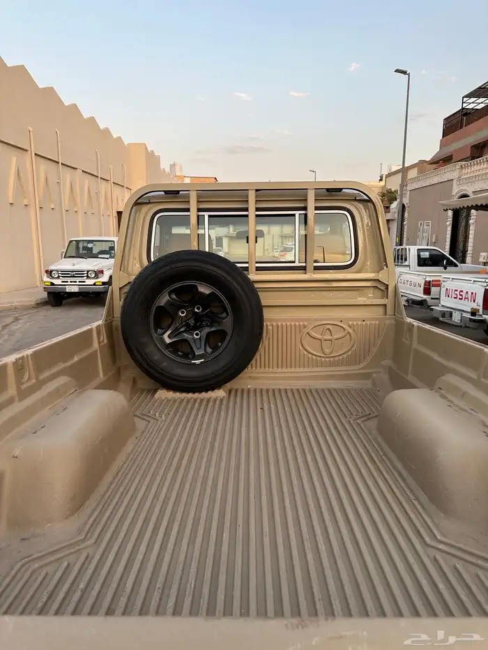 جيب شاص 2022 رفرف فل كامل 70 عام 18