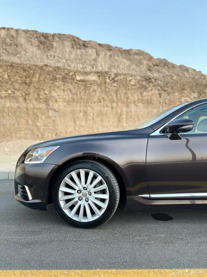 لكزس LS460 - 2013 قمة النظافة سعودي وكالة 3
