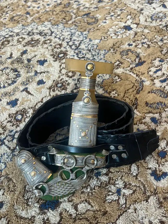 للبيع خنجر وتر الصب ذهب مشروط 1