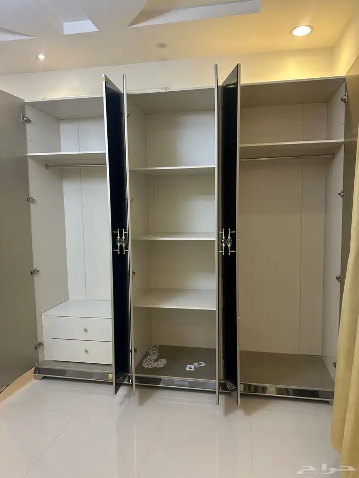 غرفة نوم. تركي. شبه جديد استخدام. شهر فاتورة الشرا 12الف 9