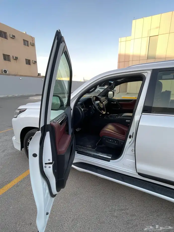 لكزس موديل 2020 مالك أول عبداللطيف 19