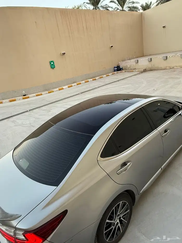 لكزس ES2016 350 خاليه من الحوادث والرش مالك واحد 5