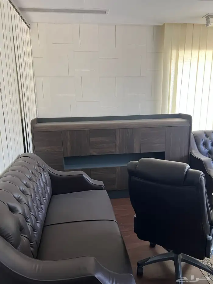 مكاتب فاخرة للبيع 4