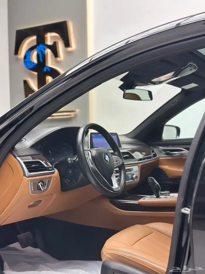 بي ام دبليو 2021 ( 730Li ) 5