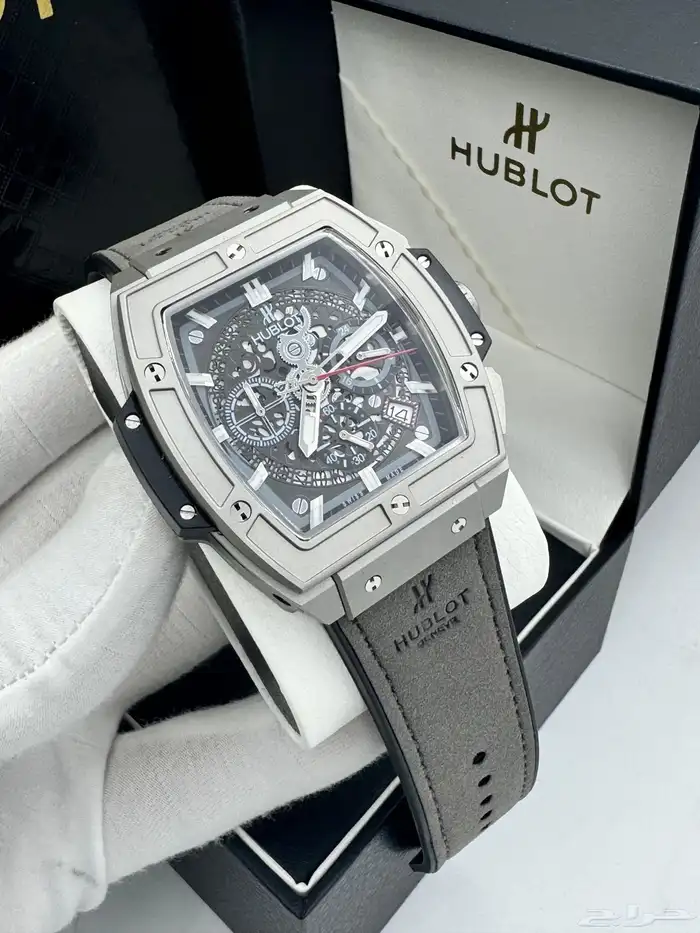 مجموعة من ساعات هوبلوت HUBLOT أوتوماتيك سويسرية ماستر 9