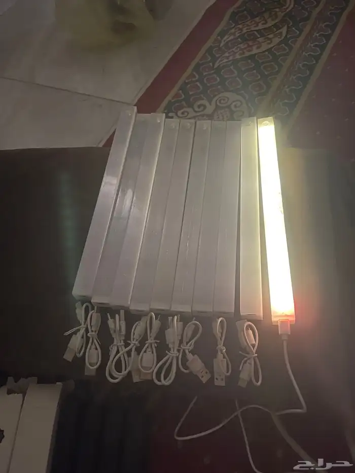 اظائه ليدبحساسات قابل للشحن لون شمسي جديده 1