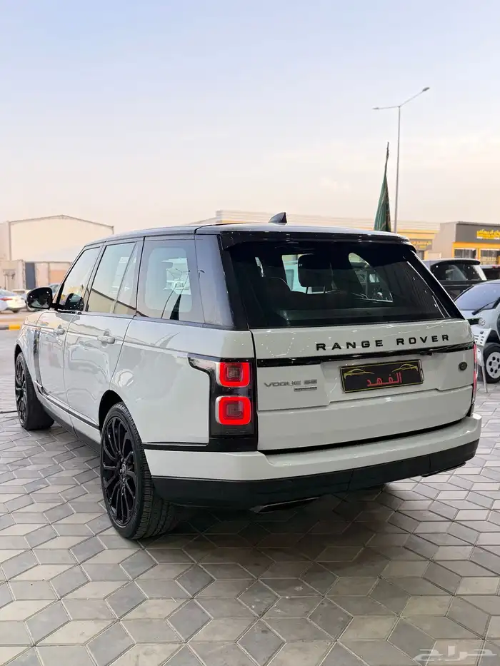 رنج روفر - 2020 - فوج - بسعر 109 الاف 6