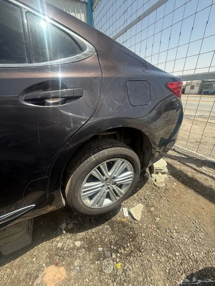 قطع غيار لكزس ES 350 2015 4