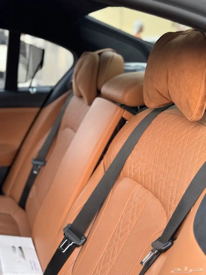 بي ام دبليو li750 موديل 2018 17